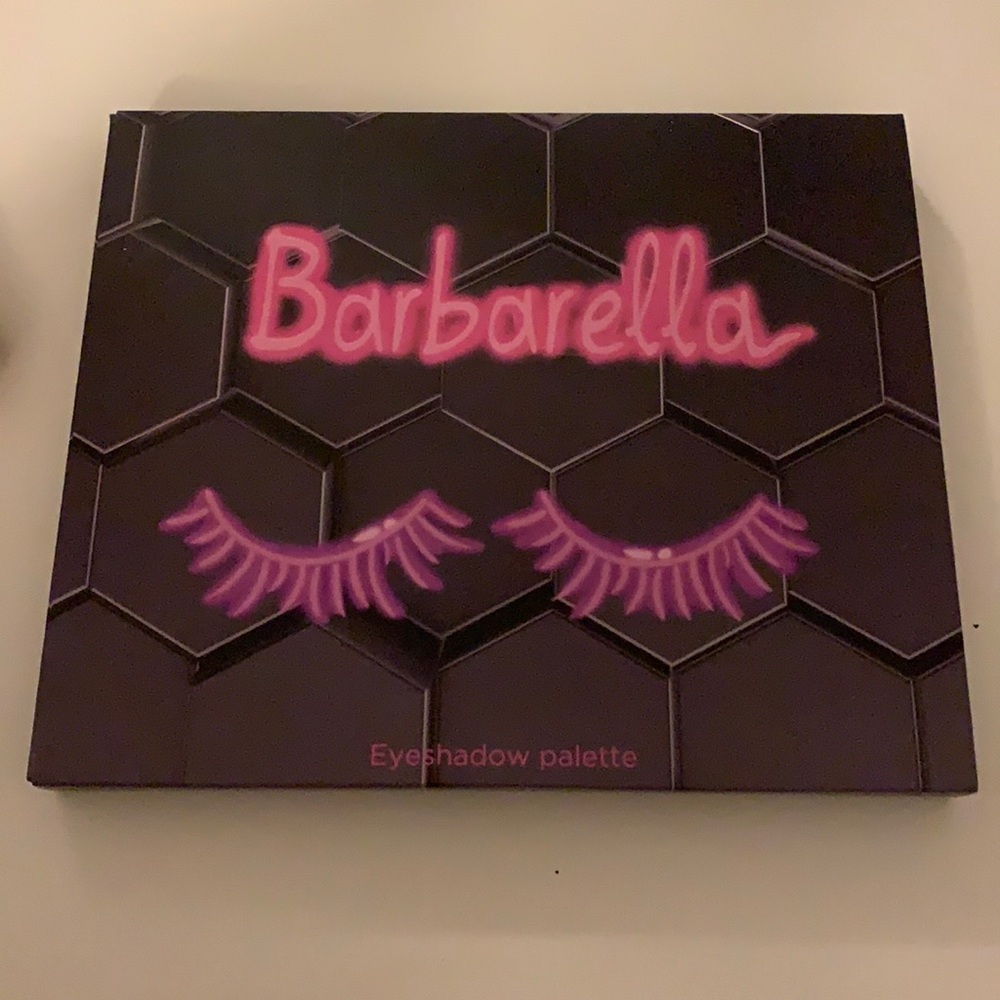 Bee beauty Barbarella Eyeshadow Palette